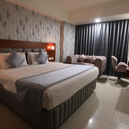 Eastin Hotels ไฮเดอราบัด ภายนอก รูปภาพ