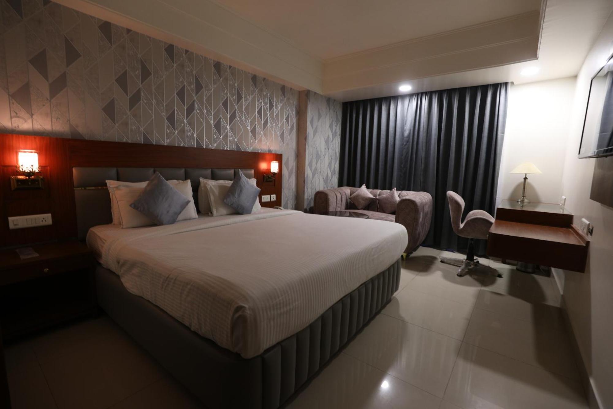 Eastin Hotels ไฮเดอราบัด ภายนอก รูปภาพ